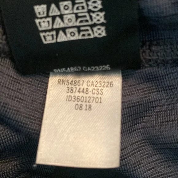 VS pink brand size medium ultimate leggings Excellent condition - Picture 10 of 10